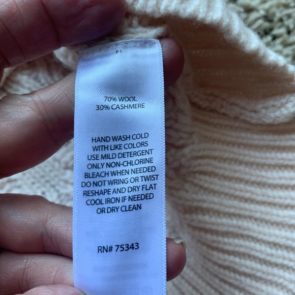 TAHARI Pure Luxe 70% Wool 30% Cashmere Sweeter Pink High Low Long Sleeves Sz M - Picture 5 of 11